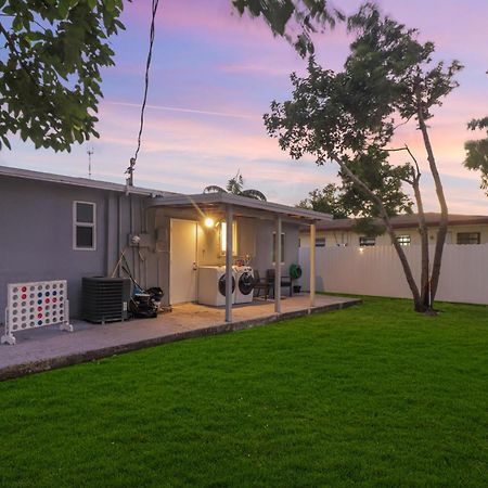Spacious And Luxurious Home Centrally Located Between Miami And Ft. Lauderdale Miramar Buitenkant foto