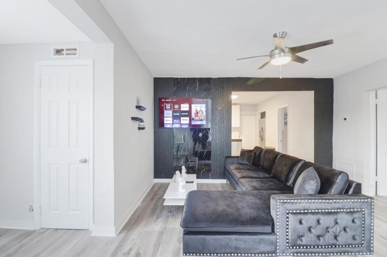 Spacious And Luxurious Home Centrally Located Between Miami And Ft. Lauderdale Miramar Buitenkant foto